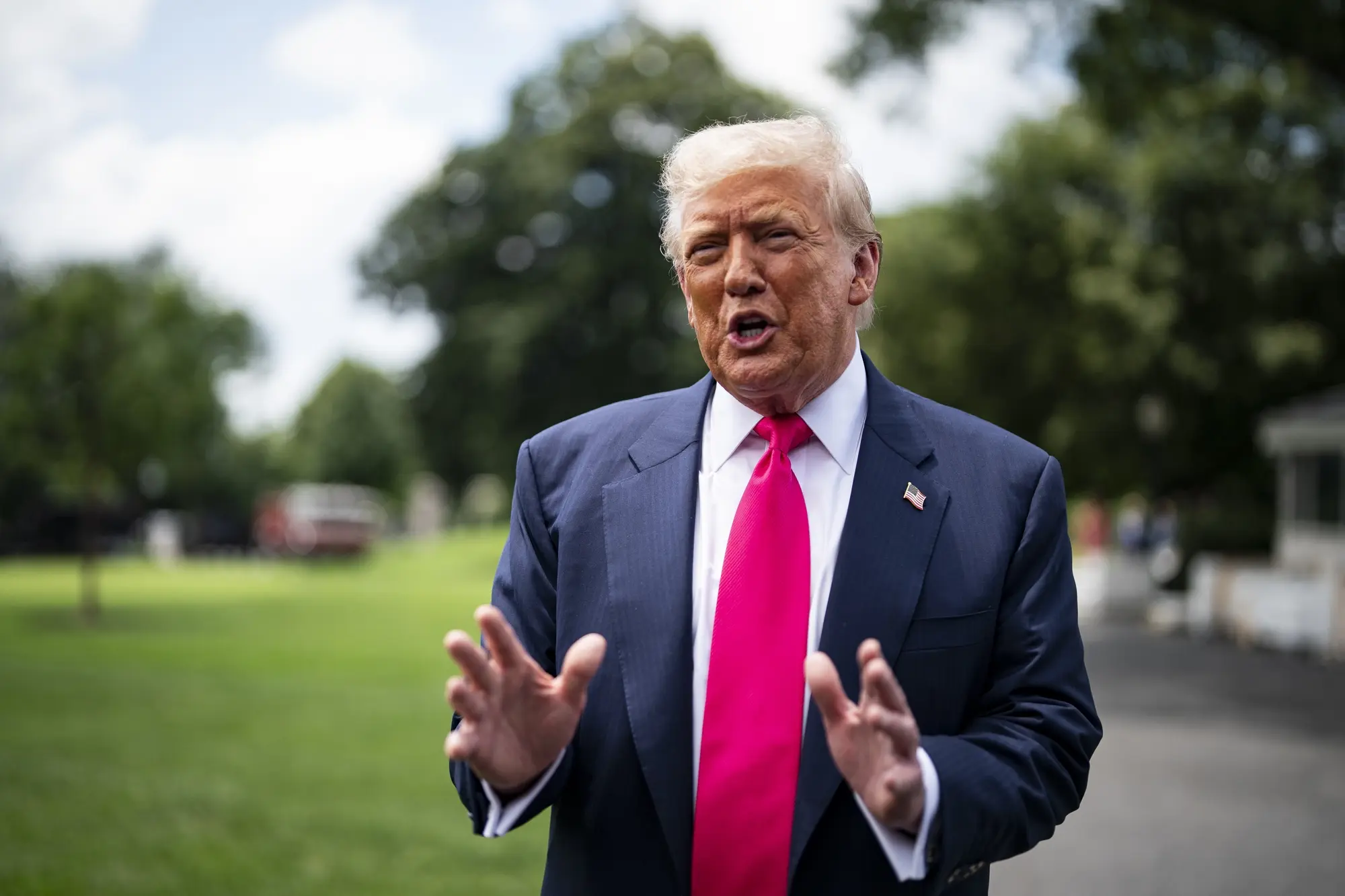Трамп заявил, что оружие для Украины США уже начали поставлять союзникам