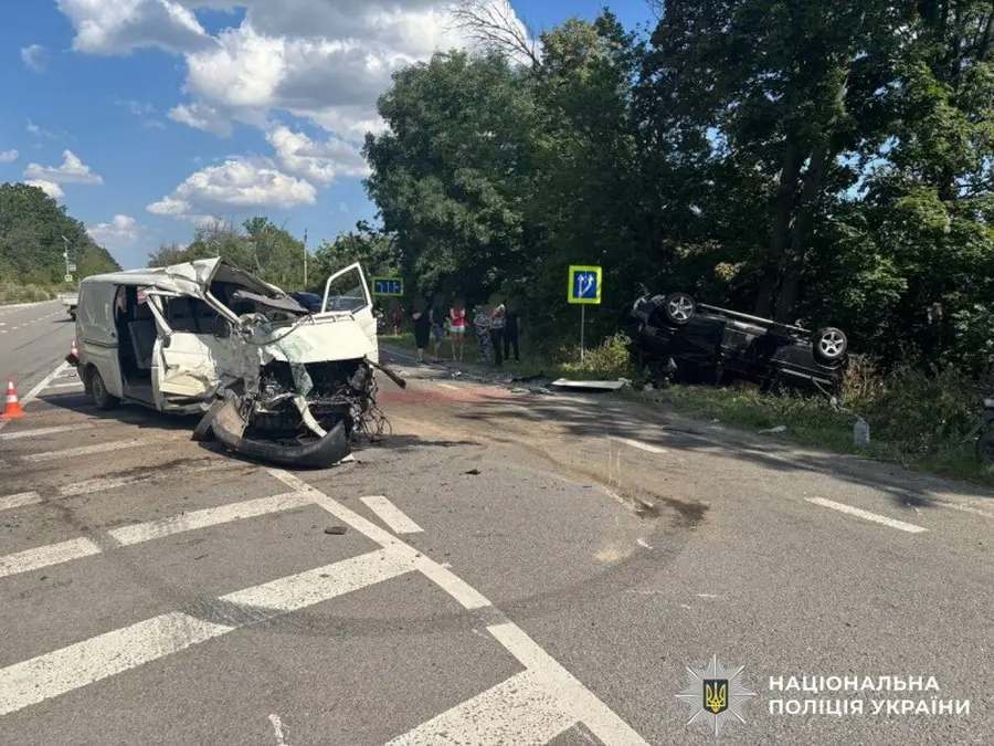 В аварії на Вінниччині травмувалась 18-річна водійка й загинув водій іншого авто