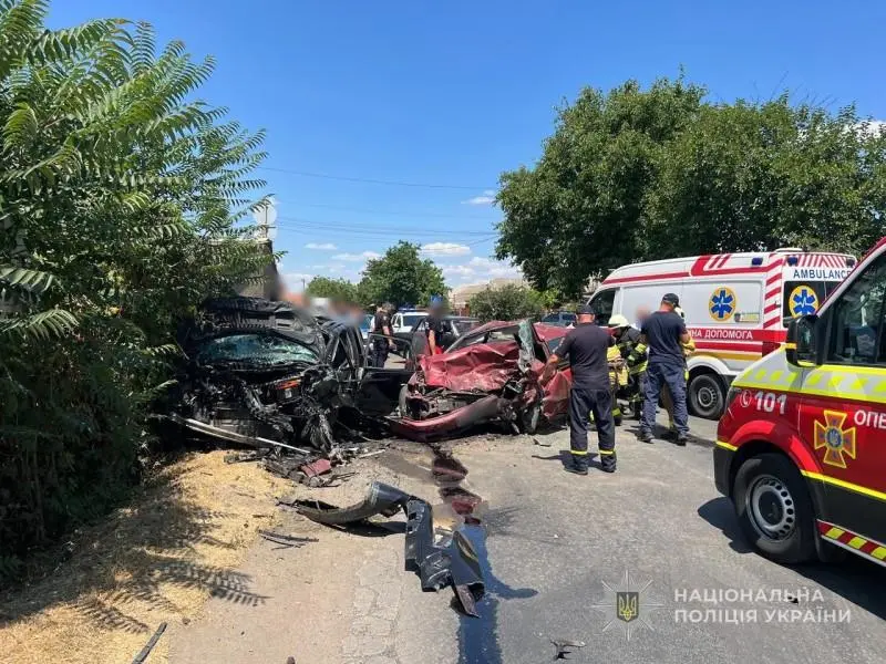 В селі Усатове у ДТП загинув 19-річний водій легковика
