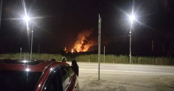 У Росії після атаки спалахнули пожежі на двох нафтопереробних заводах