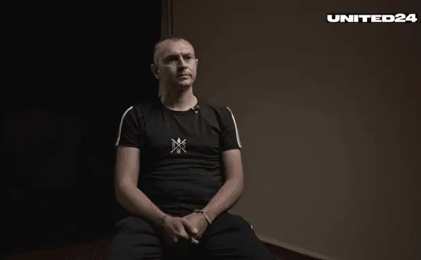 Били струмом по відкритих ранах: боєць, якому на тілі випалили "слава Росії", про полон