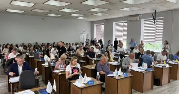 У Рівному після трирічної перерви працівникам міськради повернули премії