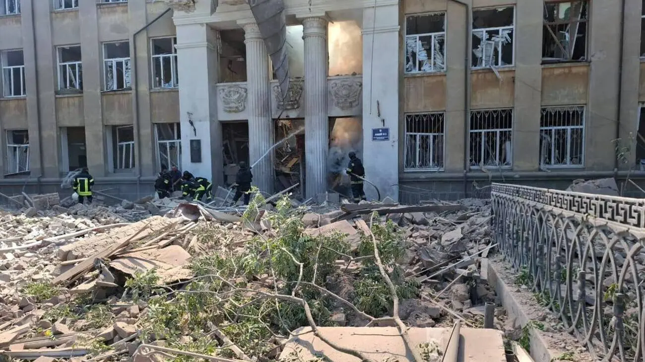 Кількість загиблих через атаку РФ на  Білгород-Дністровському ліцею зросла до 3