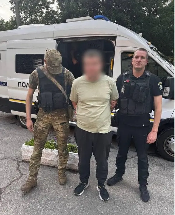 У Запоріжжі чоловік влаштував стрілянину у дитячому центрі: чим все закінчилось