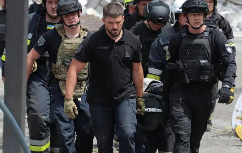 У Дніпрі кількість жертв зросла до 17: у місті оголосили День жалоби
