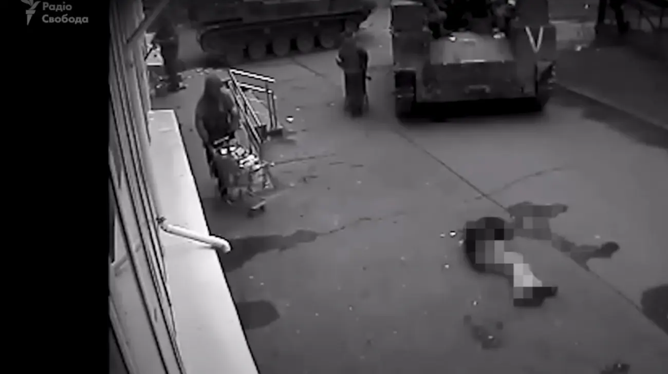 Оприлюднили невідомі кадри розстрілу цивільного в Бучі та мародерств російської армії