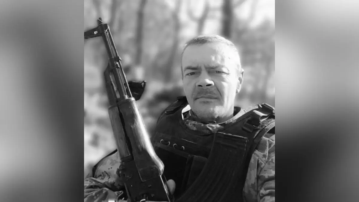 У бою за Україну віддав своє життя воїн з Дніпропетровської області Денис Каракай