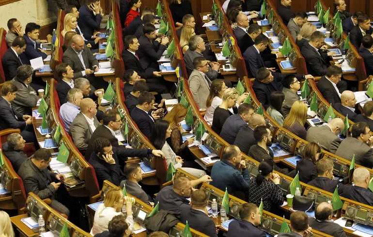 В Раді зареєстрували блокуючу постанову по законопроєкту №12414, але Стефанчук його вже підписав