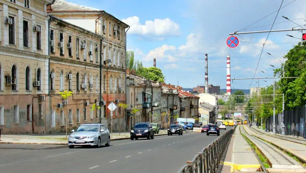 В Одесі обмеження руху транспорту узвозом Віталія Блажка продовжили до початку серпня