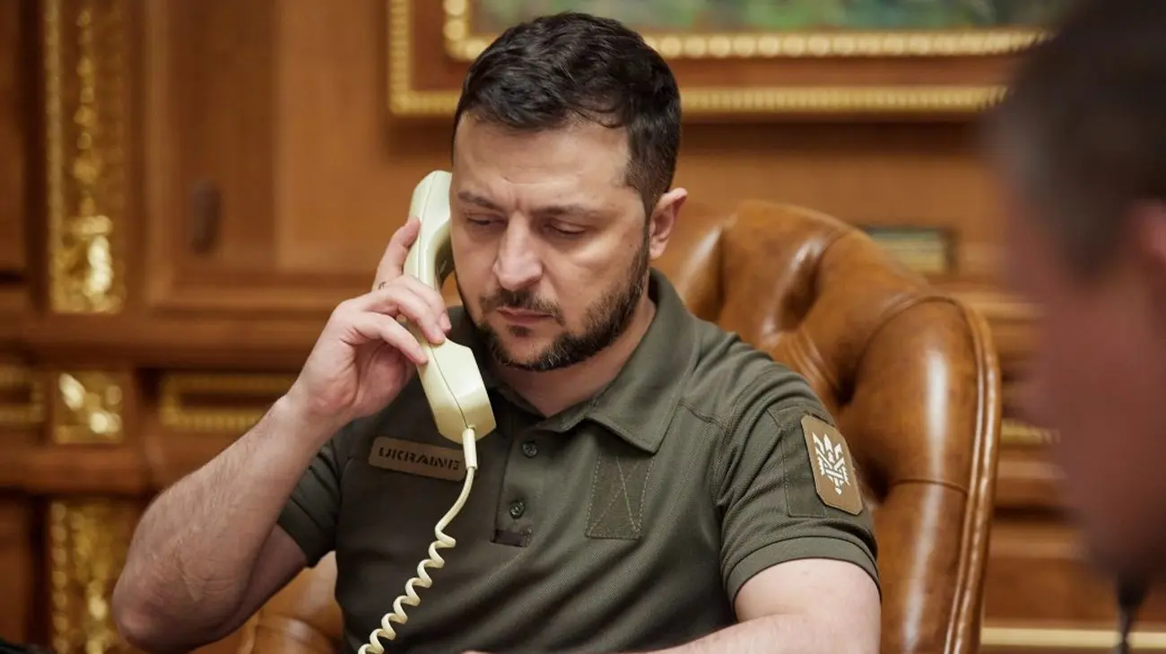 Зеленський поговорив із президентами Азербайджану і Казахстану: Не можна вважати державу "територією"