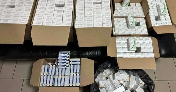 Львівські митники виявили контрабанду ліків на мільйон гривень на кордоні з Польщею