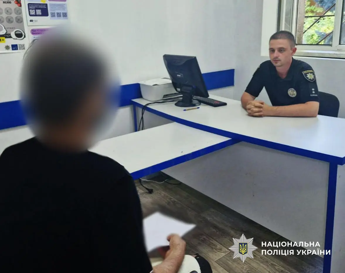 В Одесі затримали чоловіка, який влаштував погром на цвинтарі