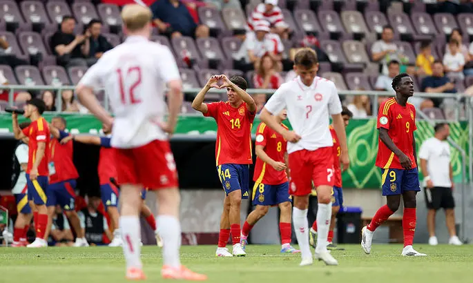 Евро U-19. Испания - Дания 1:0. Хороший старт для Красной Фурии