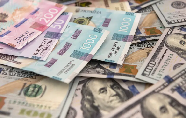 Посилення фінмоніторингу в Україні: "Нову пошту" оштрафували, компанія запровадить ряд змін 