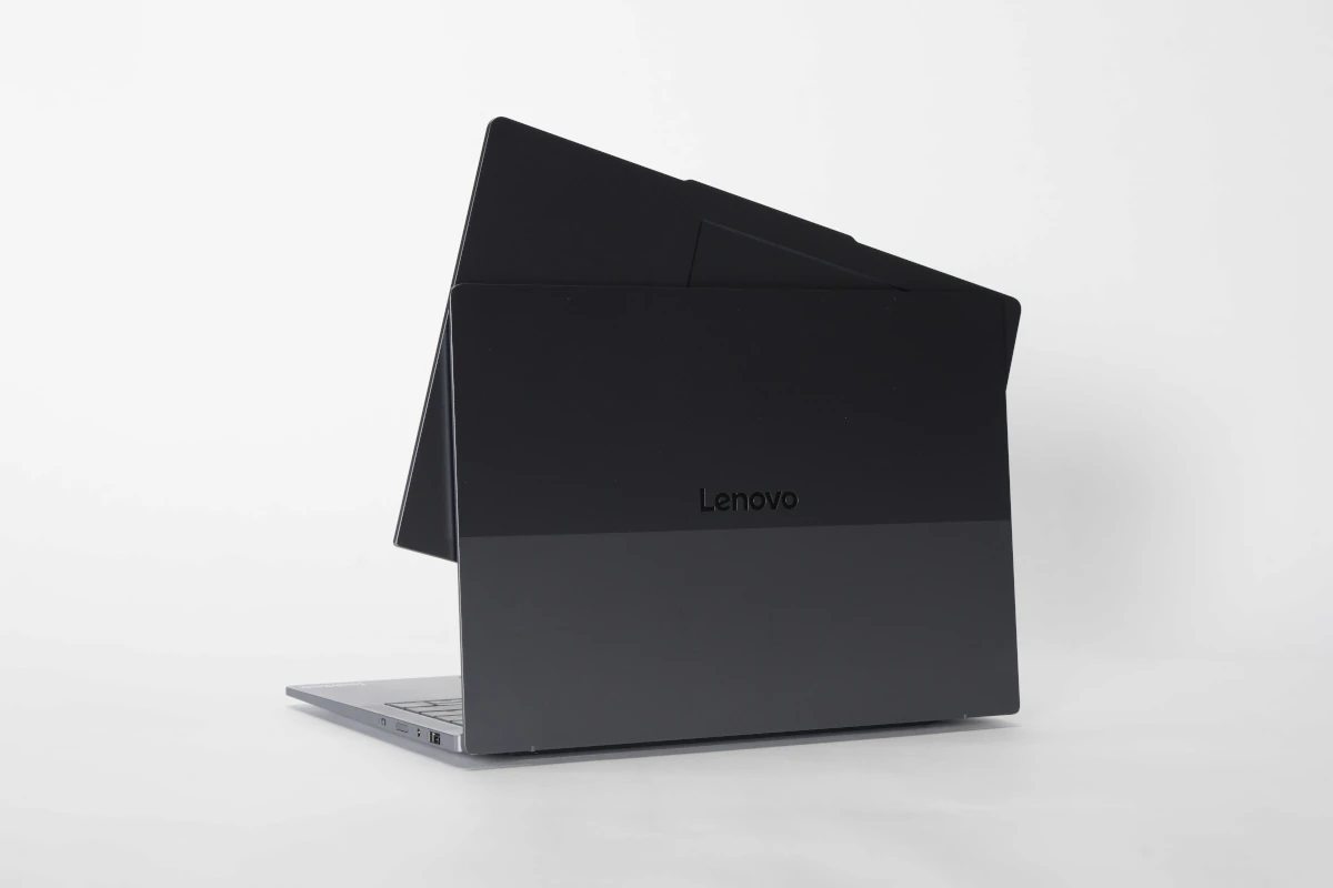 Lenovo представила перший ноутбук із обертовим екраном