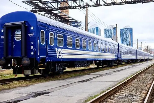 Росіяни знову атакували українську залізницю: що відомо про наслідки