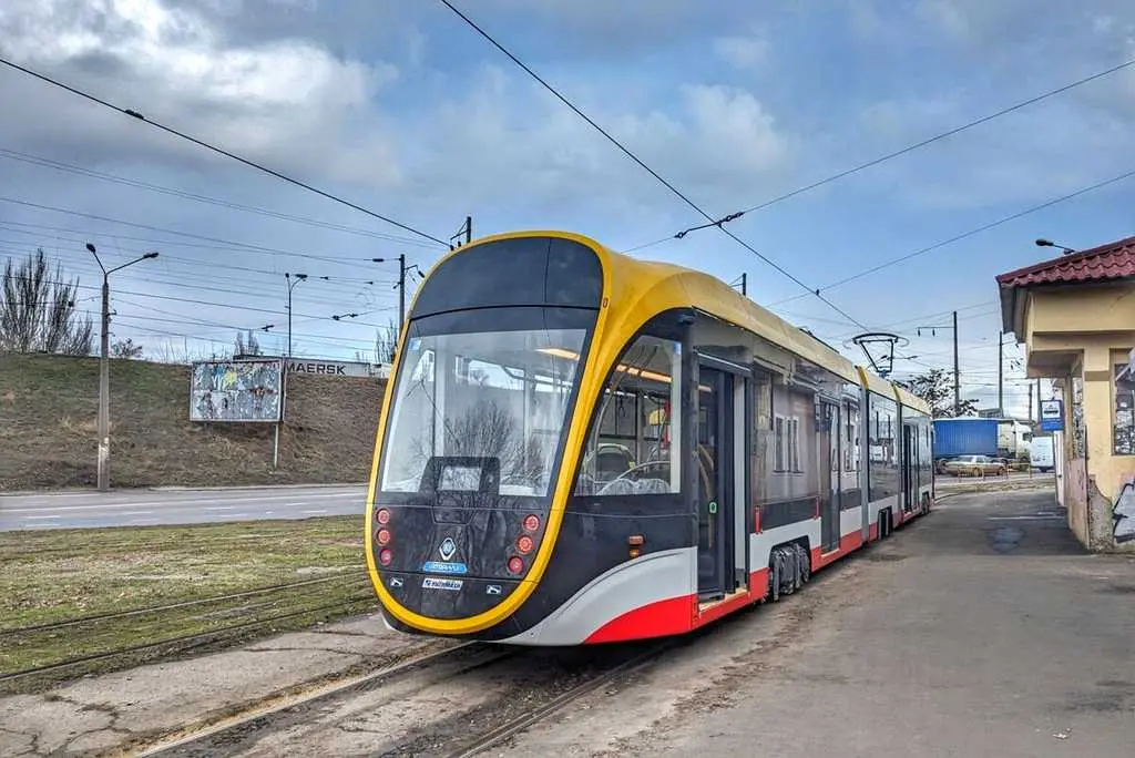 В Одесі через аварію зупинився електротранспорт і зникло світло