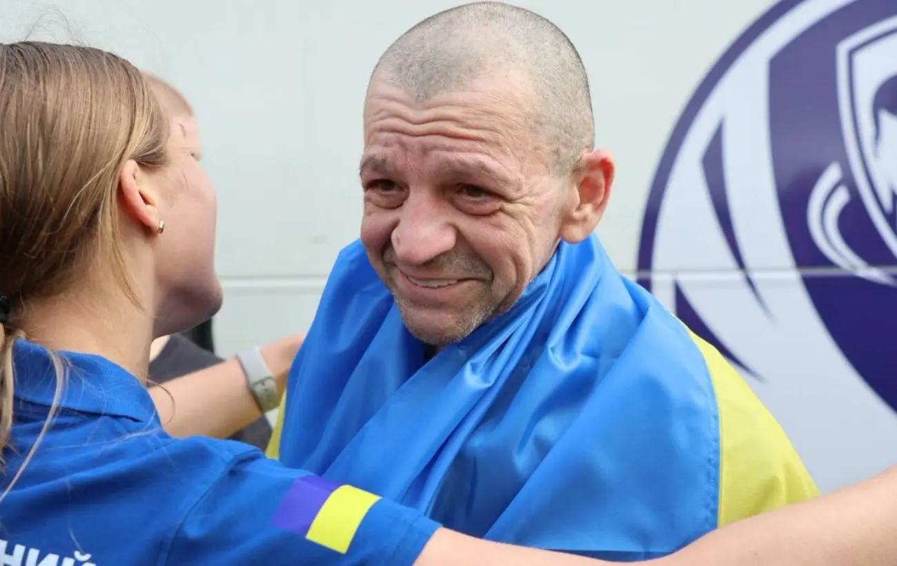 Україна на День незалежності провела новий обмін полоненими з РФ (фото, відео)