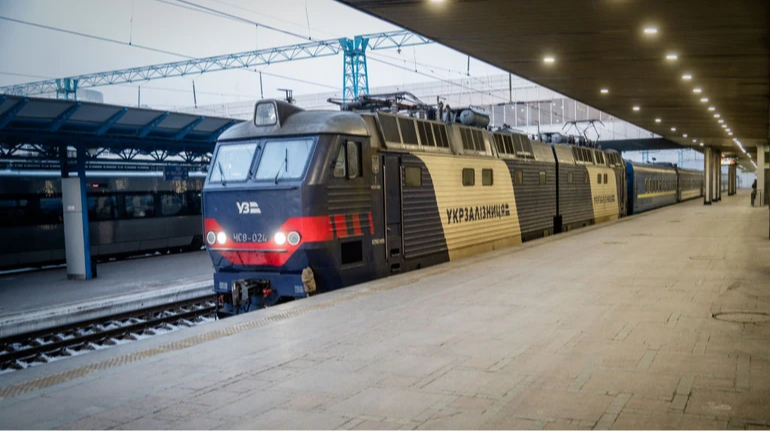 "Укрзалізниця" продовжила обмеження руху для поїздів до Ворохти