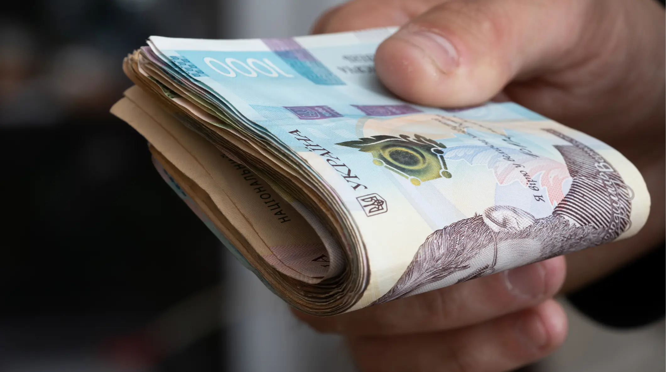 Понад 40 тисяч українців отримують допомогу по безробіттю: який обсяг виплат