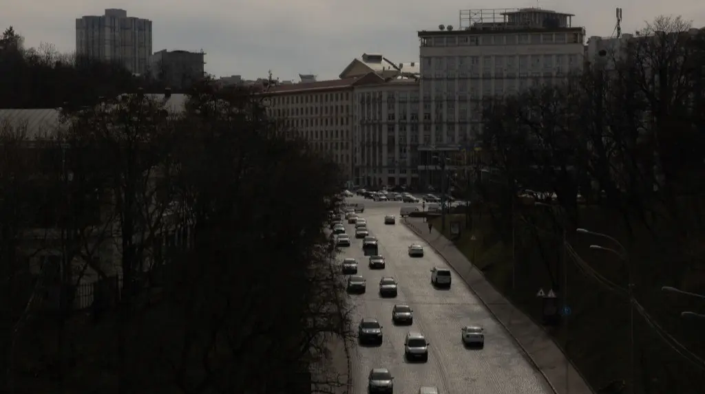 В Києві обмежуватимуть рух вантажівок через спеку