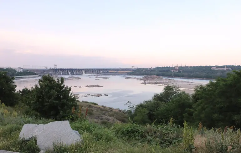 Каховське водосховище горить: наслідки руйнування та екологічна