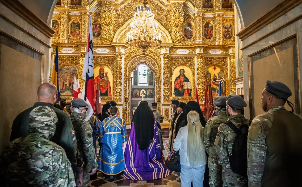 Хоругви перемоги: у Києво-Печерській лаврі вшанували князя Костянтина Острозького
