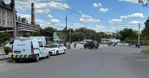 У центрі Чернівців водій авто на смерть збив чоловіка