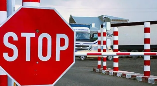 Виїзд чоловіків віком від 18 до 22 років за кордон: усі деталі нового рішення Кабміну
