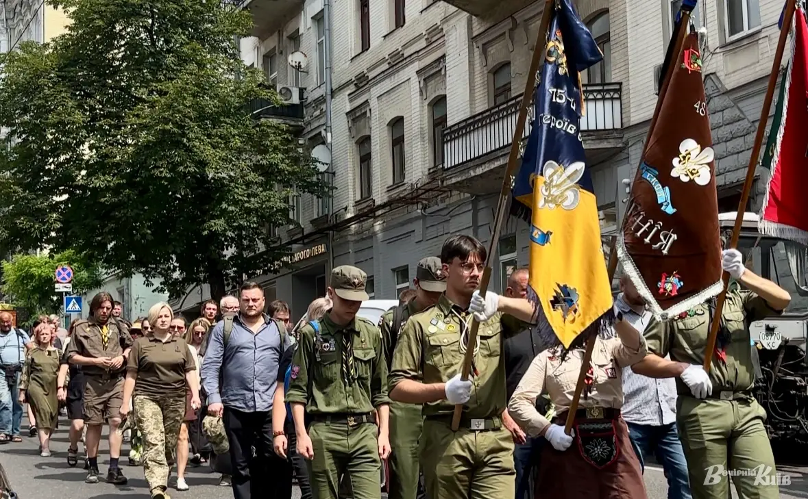 Він мав у собі вогонь невиснаженості: у Києві попрощались із Романом «Орликом» Орищенком. ФОТОРЕПОРТАЖ