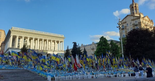 У Києві після пошкодження меморіалу загиблих бійців на Майдані Незалежності посилили охорону