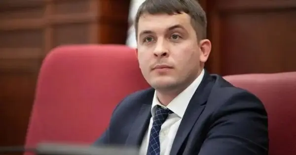 Посадовець КМДА організовував собі поїздки до Іспанії та Італії під виглядом відряджень