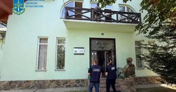 На Закарпатті керівника лісництва викрили у незаконному продажі деревини на 1 млн грн