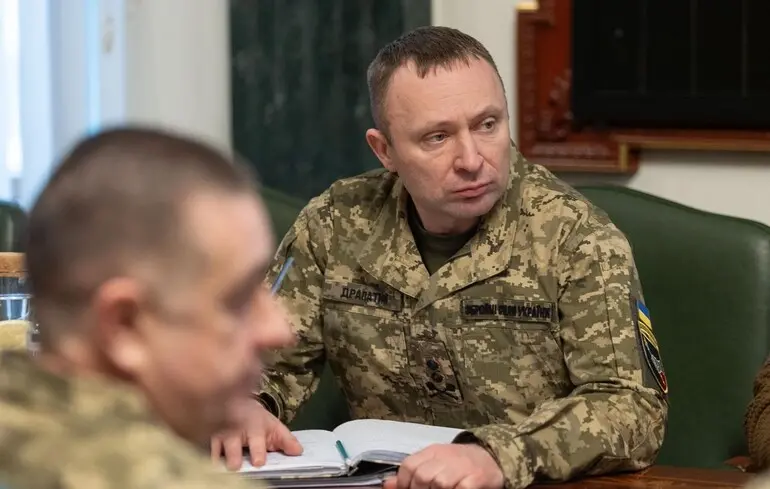 Драпатий пішов із посади командувача Сухопутних військ ЗСУ