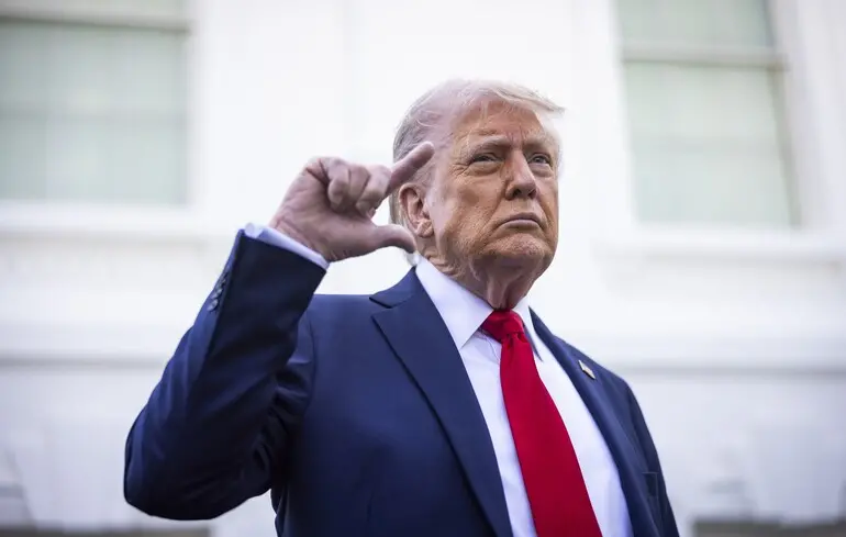 Трамп переніс введення 50% тарифів для ЄС