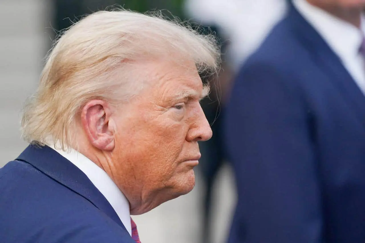 Трамп: "ніхто не знає", що з ядерною програмою Ірану після ударів Ізраїлю