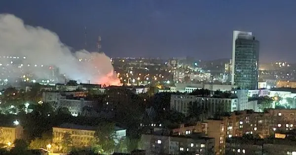 В окупованих Донецьку та Луганську вночі лунали вибухи та сталися пожежі