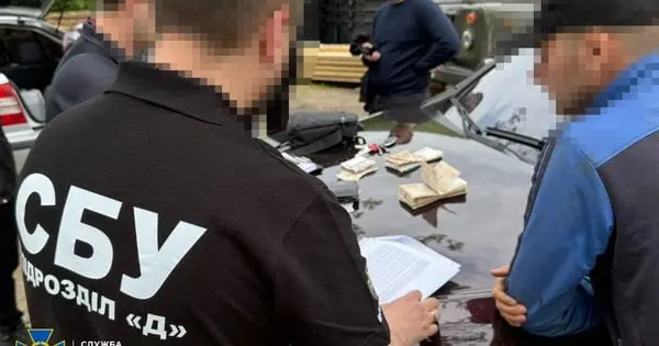 На Закарпатті на хабарі за виділення землі затримали голову селищної ради