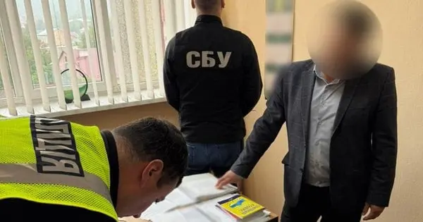 Депутата Сторожинецької міськради підозрюють у підробці довідки для ухилянта