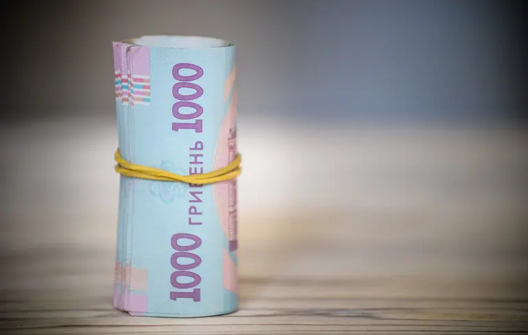 В Україні планують піднімати мінімальну зарплатню три роки поспіль