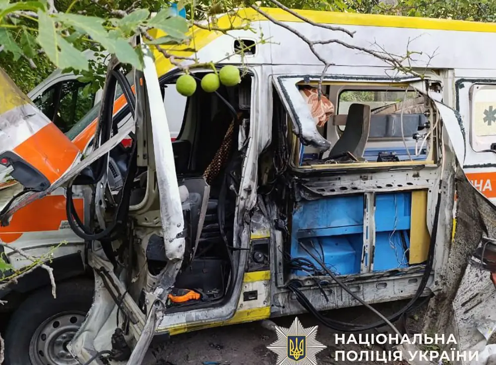 Доба війни на Харківщині: пошкоджена пожежна частина та три автівки екстренки