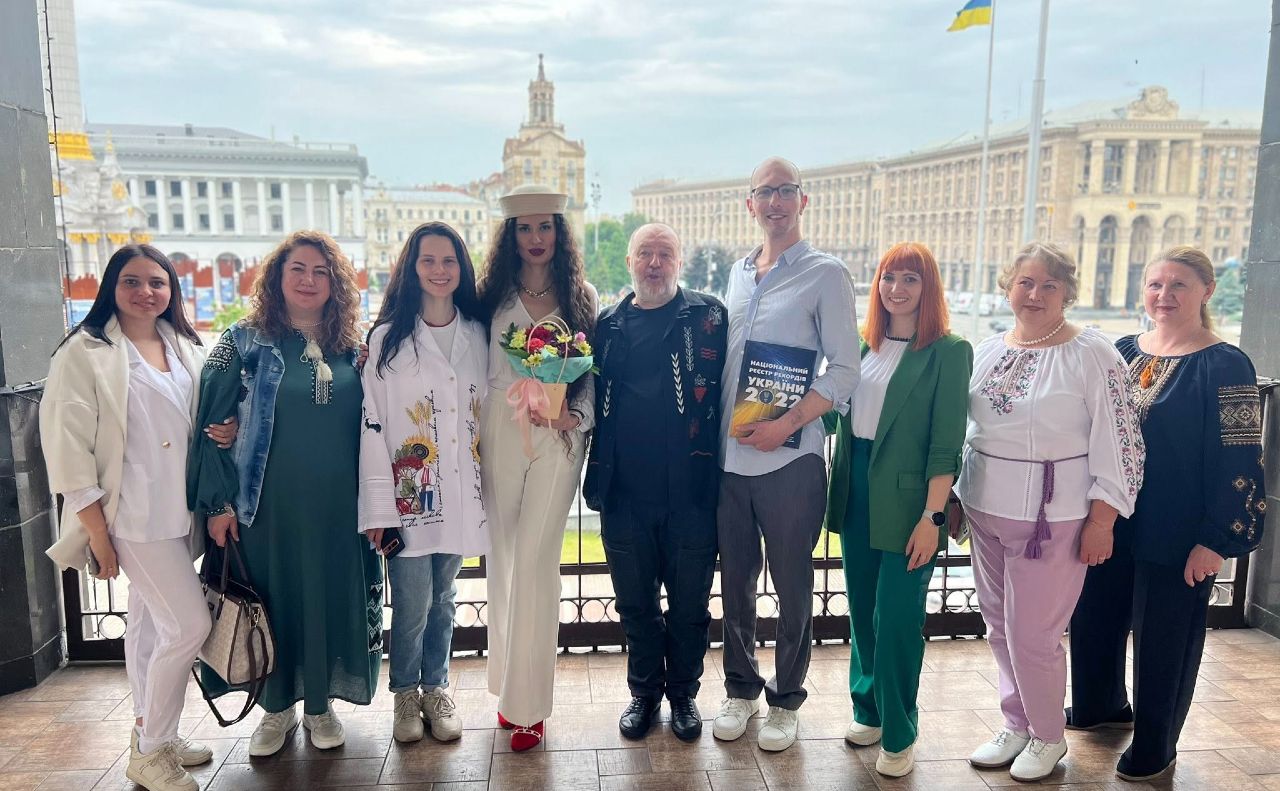 У Києві встановили рекорд України в номінації «Найтриваліше безперервне прочитання власної авторської поезії»