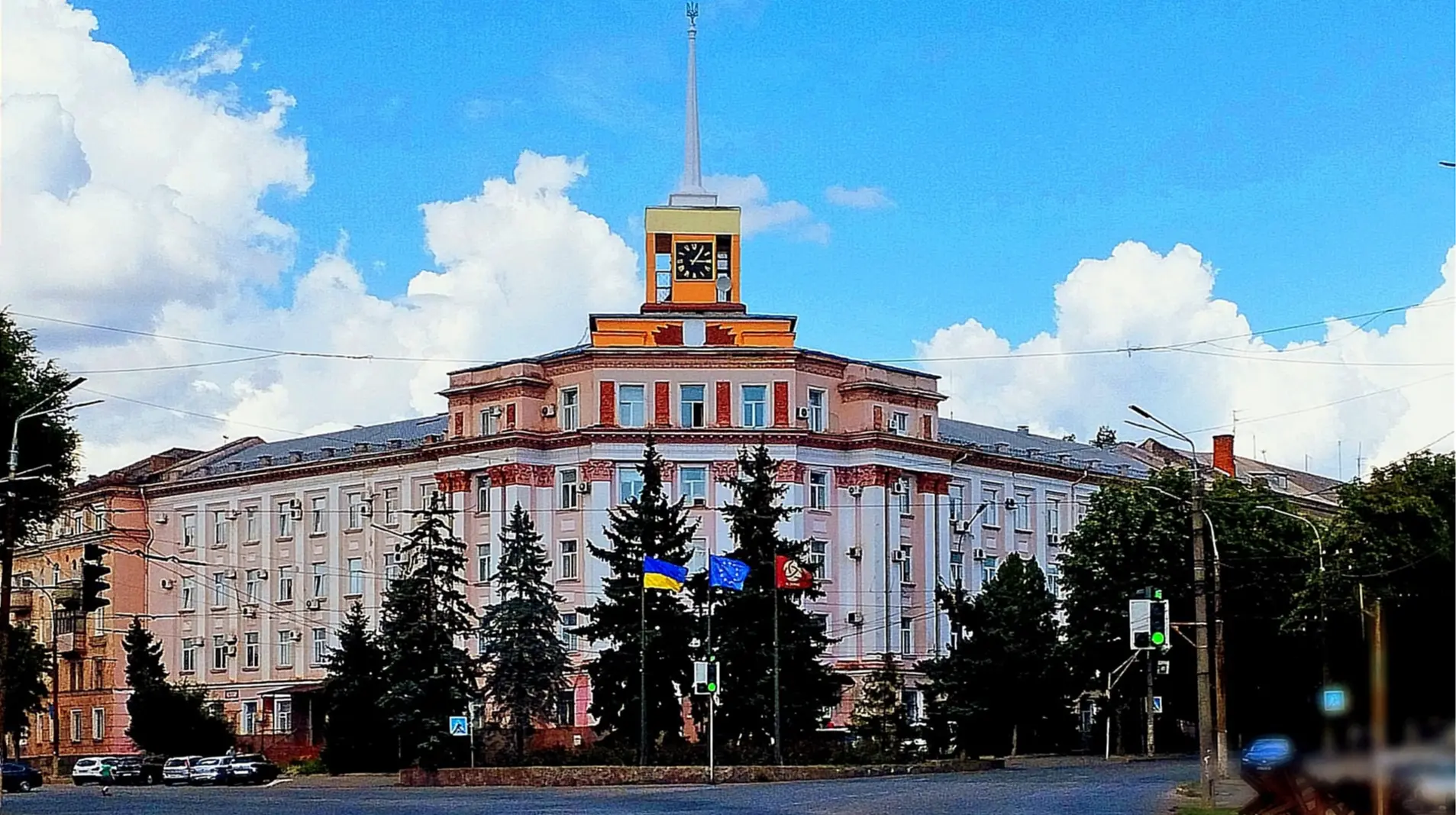 Ризиків катастрофи немає: на Криворізький ЗРК продовжуватимуть постачати електроенергію – Вілкул