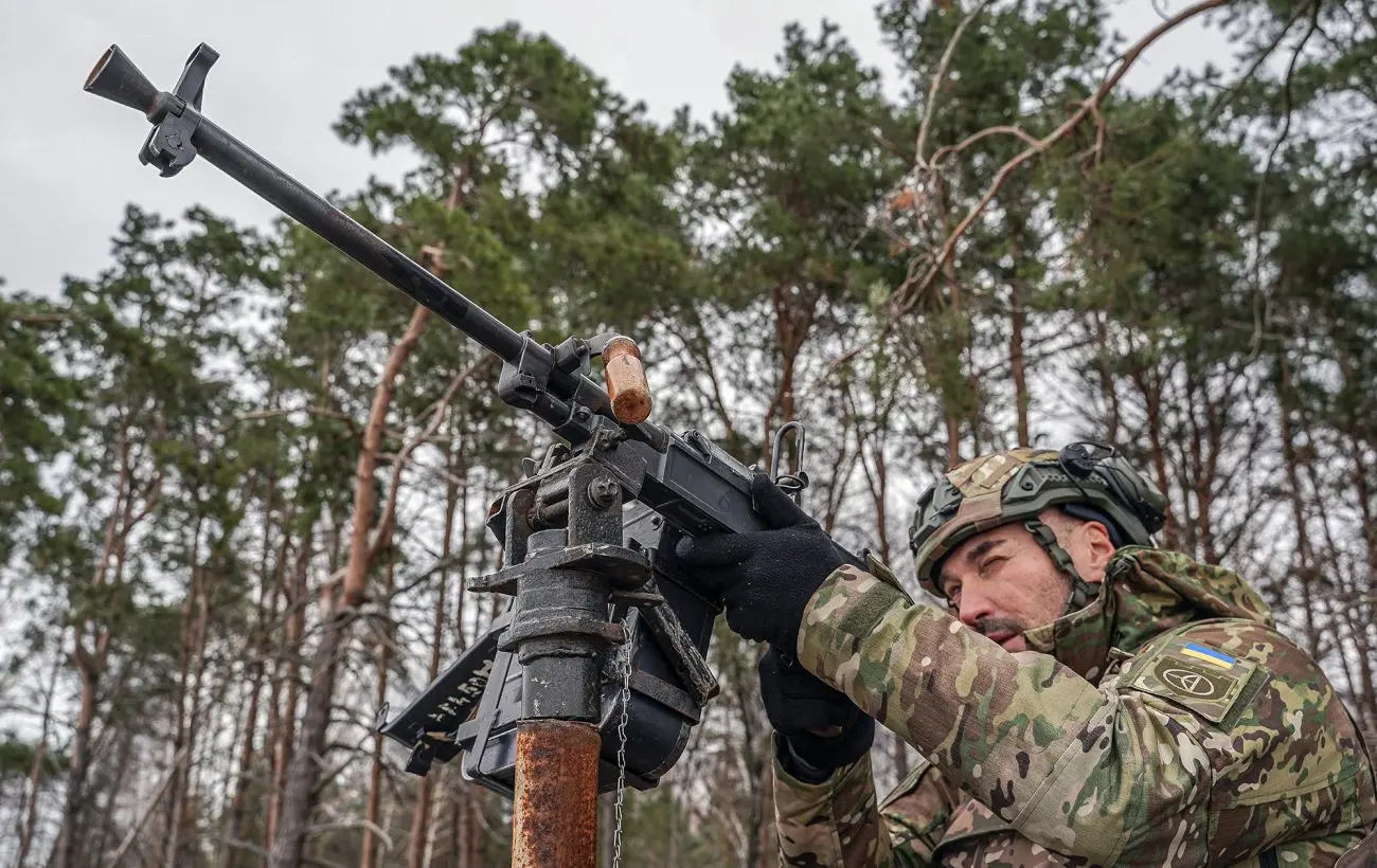 Понад 100 дронів з п'яти напрямів: у Повітряних силах розповіли подробиці нічної атаки РФ