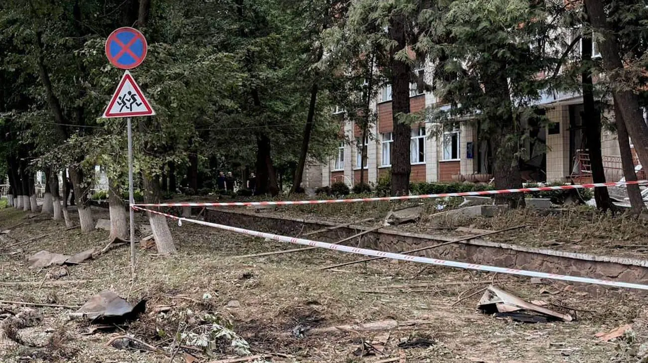 У Лебедині на Сумщині через атаку БпЛА постраждало двоє людей, є руйнування