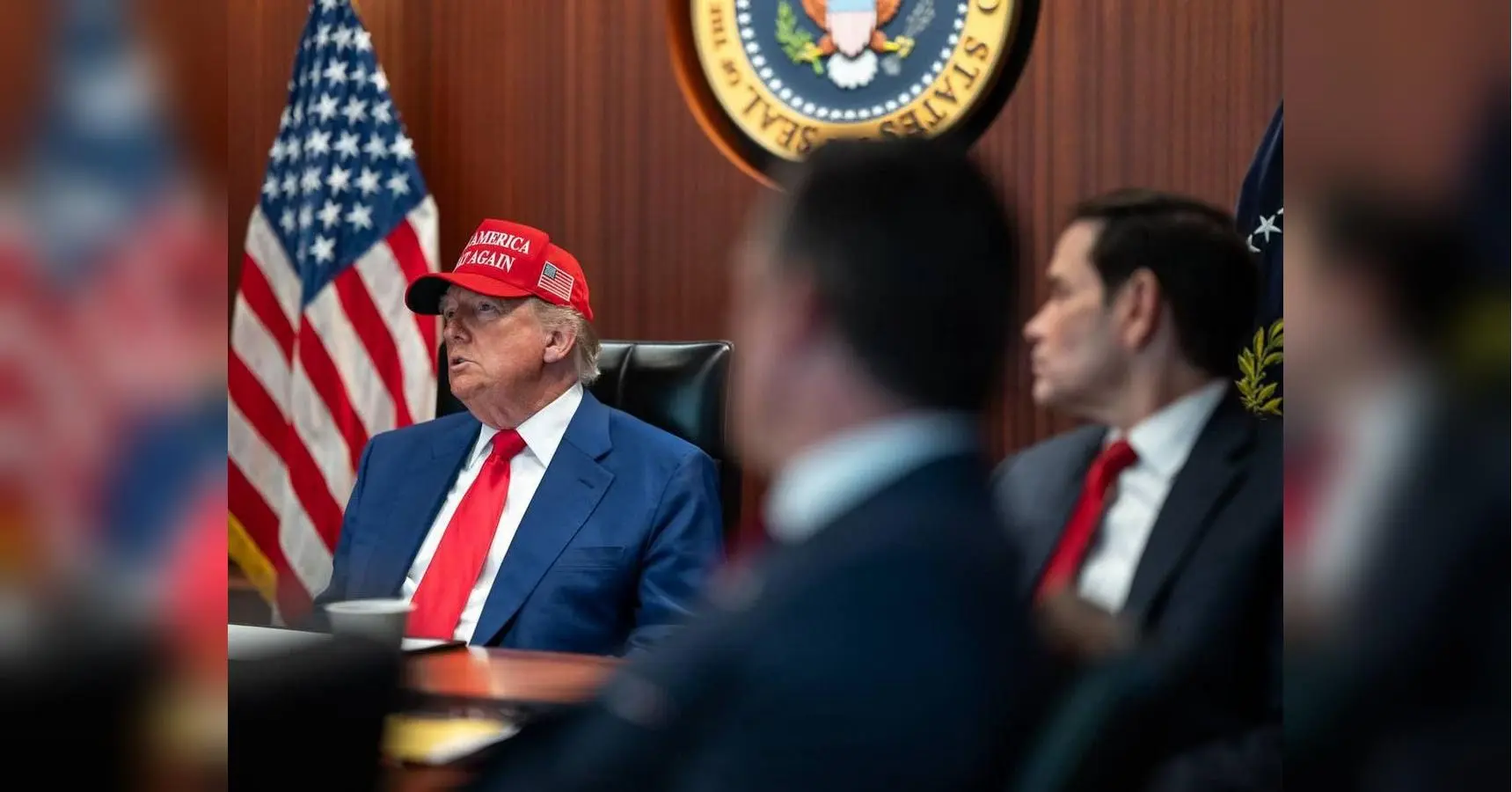 Трамп підтвердив удар США по ядерних об’єктах в Ірані (відео)