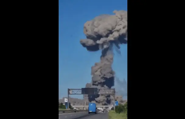 В Житомирі пролунав вибух на заправці — соцмережі (фото, відео)