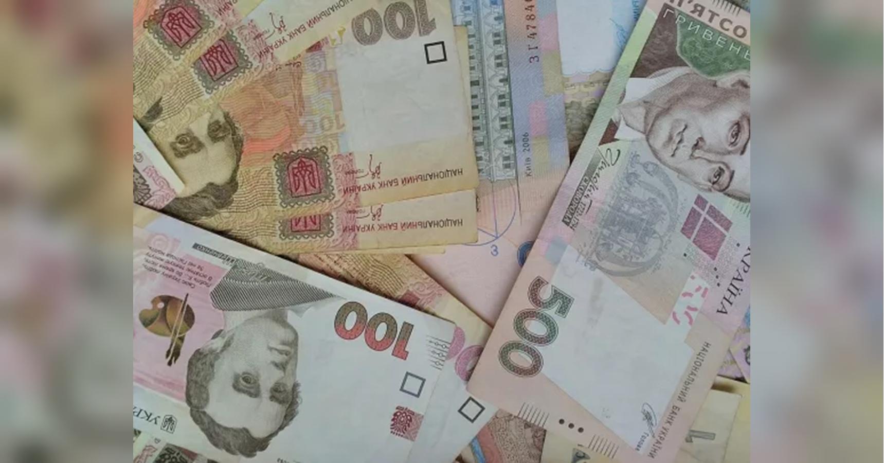 Як переселенцям одержати «декретні», якщо роботодавець залишився на окупованій території: пояснюють юристи