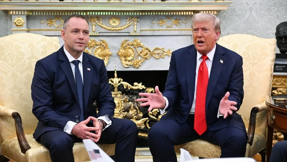 Президент Польши обсудил с Трампом залет российских беспилотников