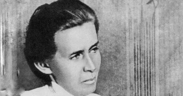 Як Леся Українка писала про кохання: 15 найбільш щемких цитат